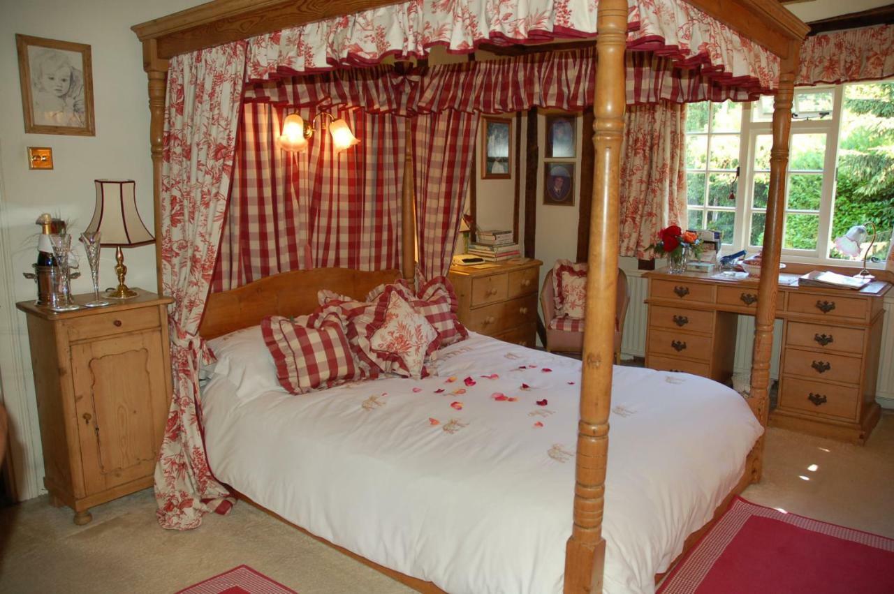 Clayton Wickham Farmhouse Hurstpierpoint Екстер'єр фото