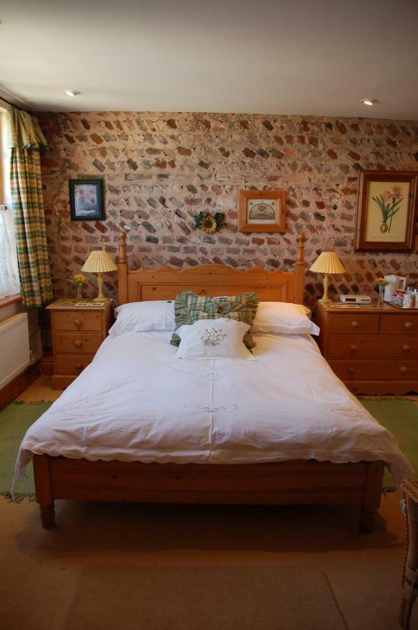 Clayton Wickham Farmhouse Hurstpierpoint Екстер'єр фото